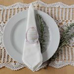 Hand embroidered Easter napkin rings DIY tutorial