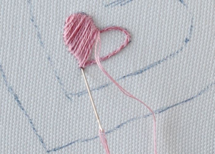 Satin Stitch heart outline filling2